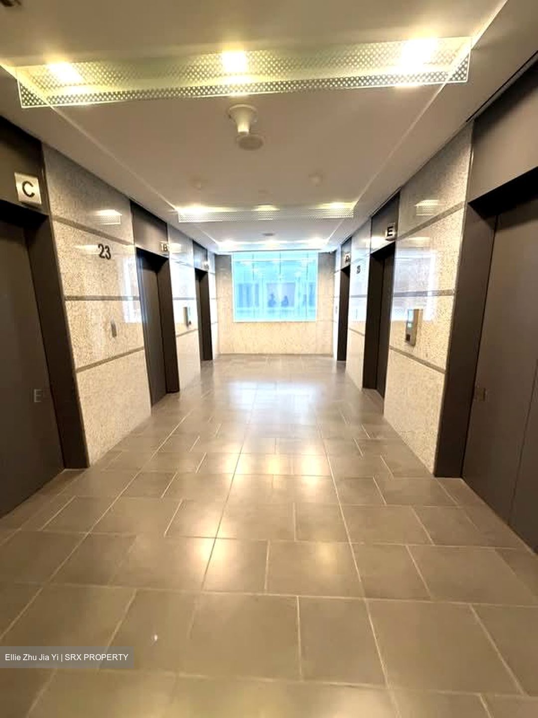 One Raffles Place (D1), Office #599576221